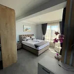 генезис Appartement *